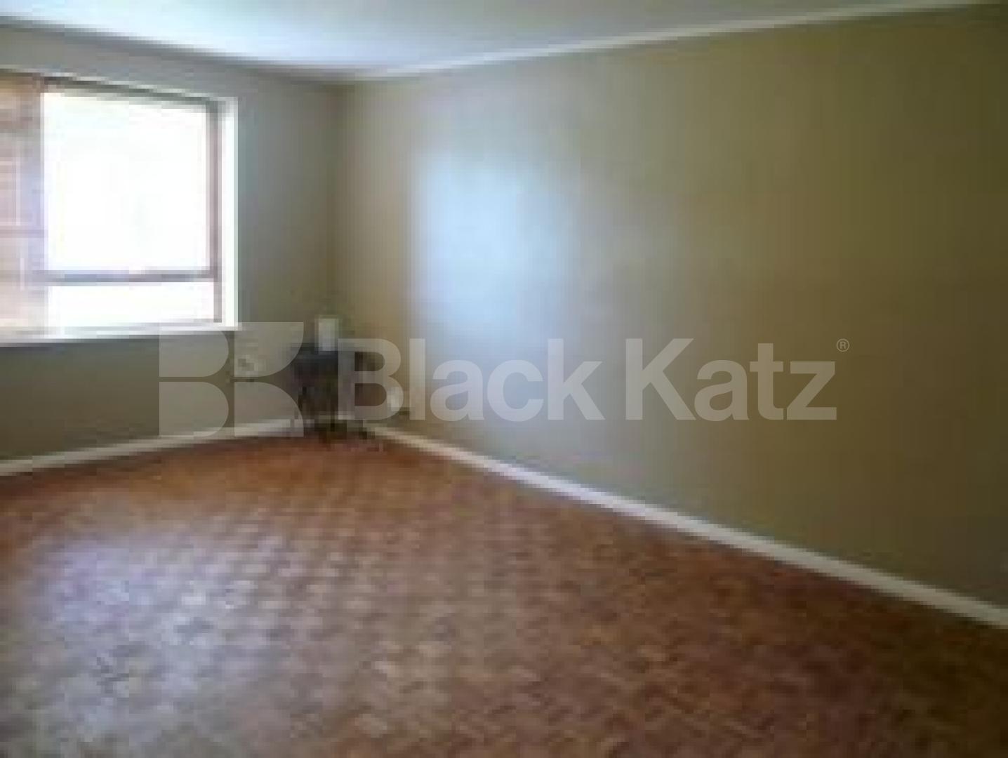 			2 Bedroom, 1 bath, 1 reception Flat			 Bounds Green Road, BOUNDS GREEN ROAD